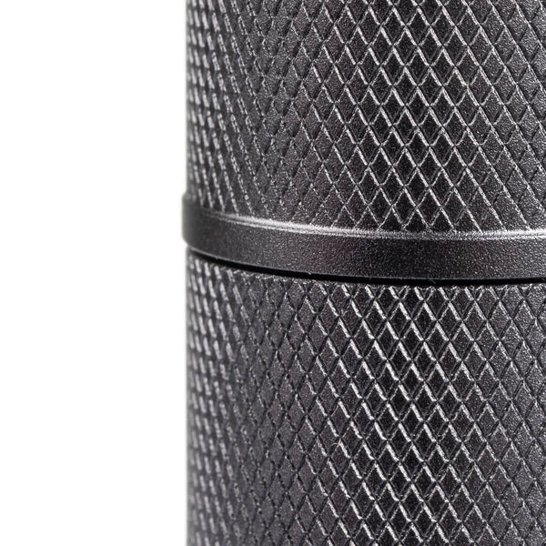 Cartisan High-Beam knurled body detail