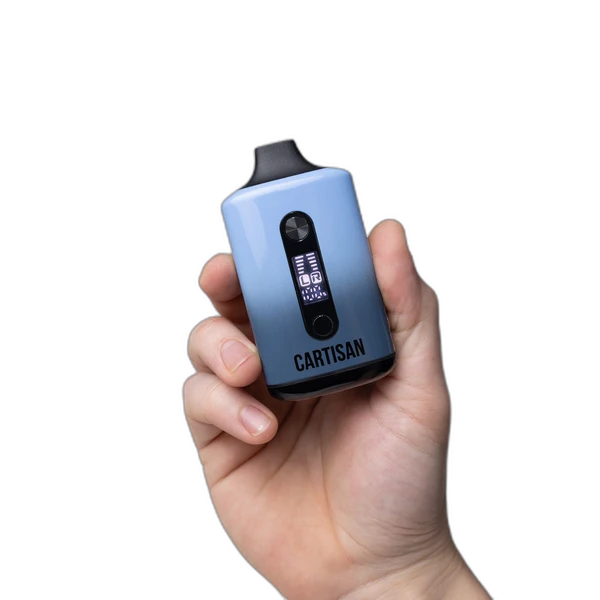 Cartisan Veil Bar Duo 510 Battery in hand