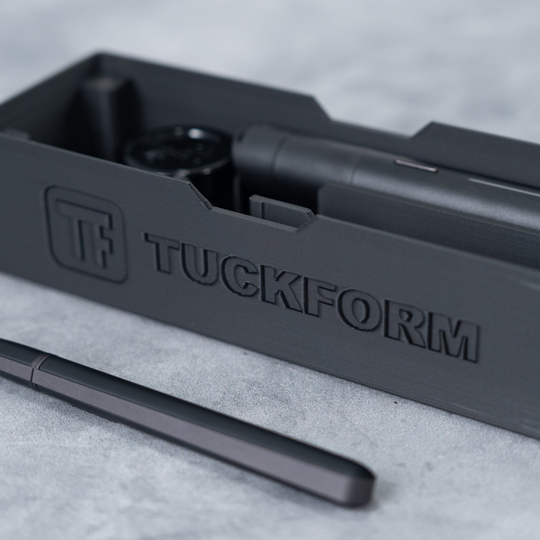 Tuckform Magnetic Case for Pivot