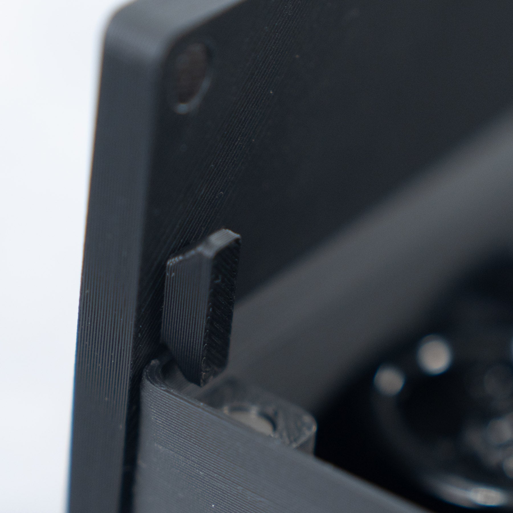 Tuckform Magnetic Case for Pivot
