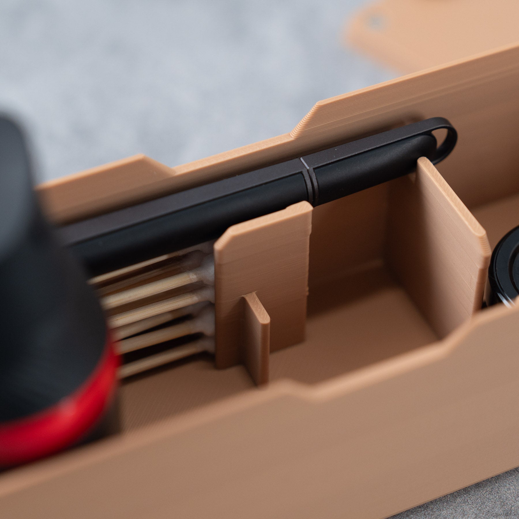 Tuckform Magnetic Case for Proxy
