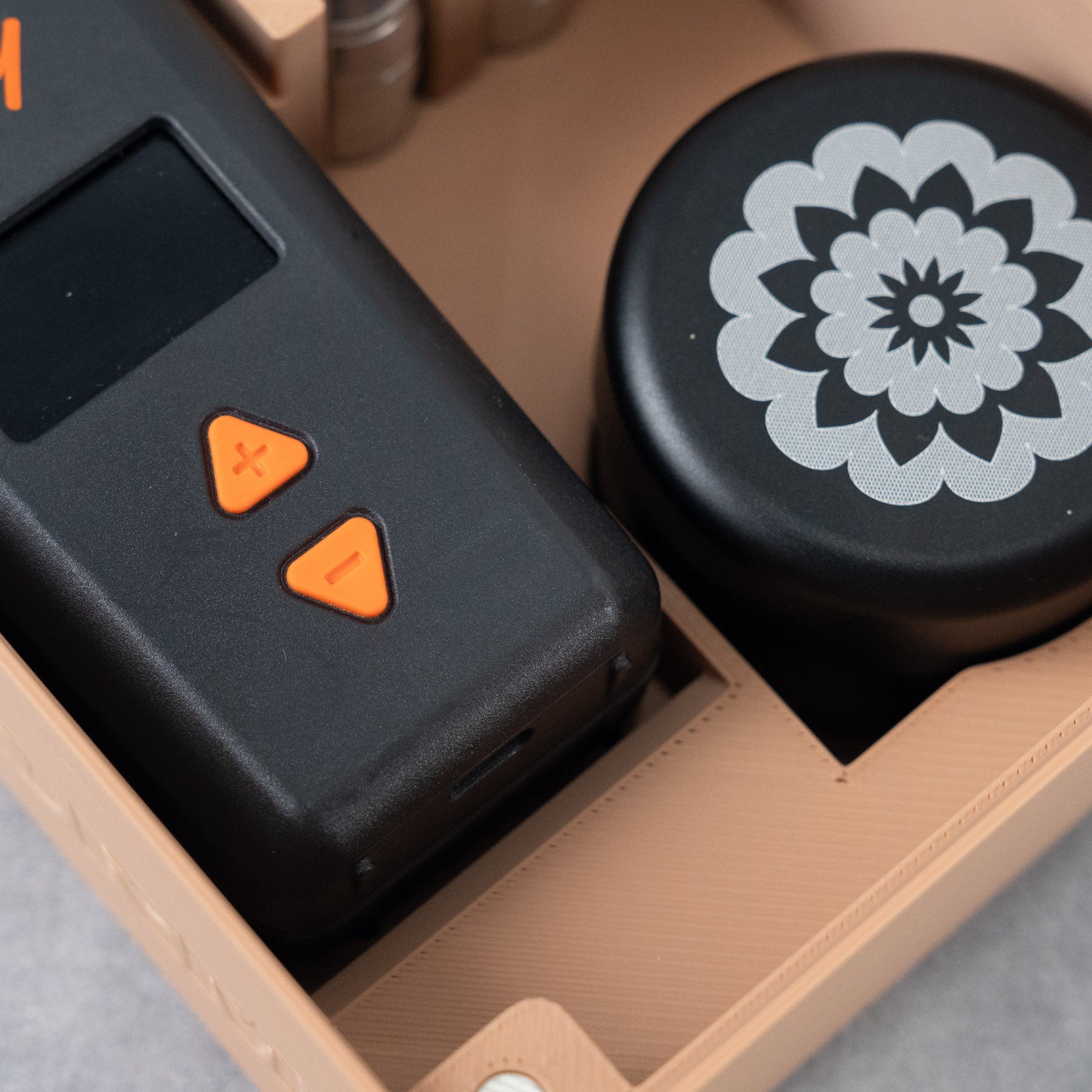 Tuckform Magnetic Case for Venty
